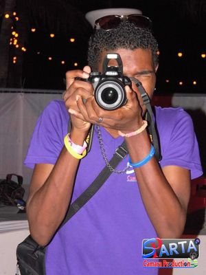 If you want a photoshoot or getting married and need a photographer contact me on twitter.