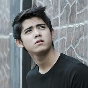 It's never too late to set things right #ALIANDO @aliando26 CP: kak. @yhiyie23__ @alicious_resmi #DokArt Production and Management