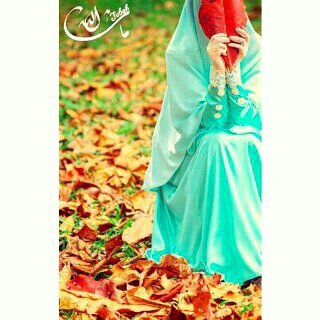 Married, Usamah's wife.
Umamah and Usaid's mom 👨‍👩‍👧‍👦
Blue colour💙