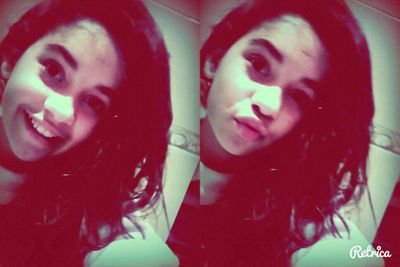 Não Sou Dona Do Mundo, Mas Sou Filha Do Dono !!   By: Pequena_Do_Bieber