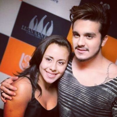 Eu enfrendo o mundo todo com uma única mão, se você me prometer estar segurando a outra. Te amo @luansantana!