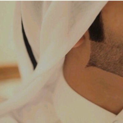 كن رآقيا بفكرك بَ كتآبآتكَ ، بﺂخلآقك ، ستجذبَ ، إليكَ قلوُب ﺂلنآس وإن كانوآ لآ يعرفوُن عنكَ ششيئاً