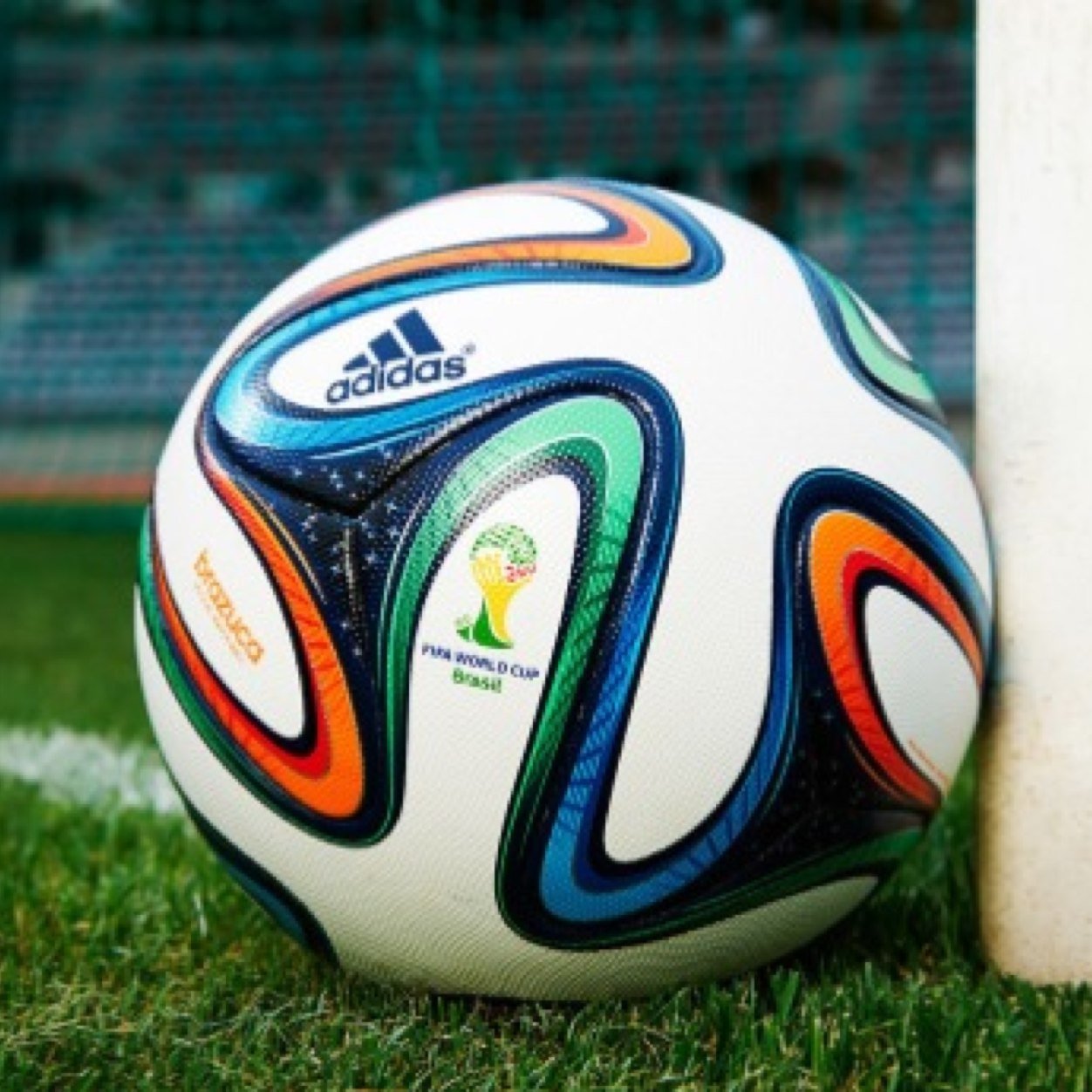 Edits about the beautiful game⚽|| Sharing the passion of football since 7/25/2014|| Favorite 3 posts for a surprise||