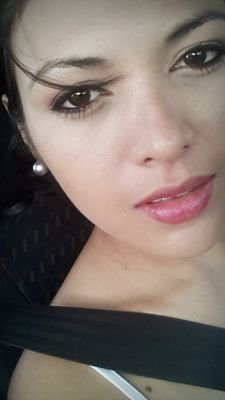 adriennybc's profile picture. 