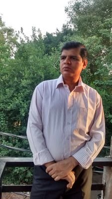 MBA Finance, PGDCA.
President RWA, Ramesh Nagar and DDA Narela.