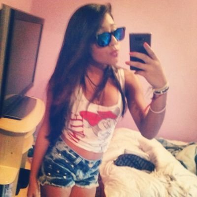 I can not explain about my person I know I am very happy:)  ha and love such a liam james payne heue  :3