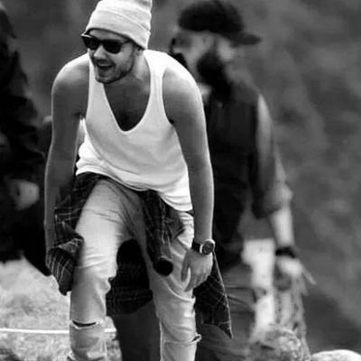 bayonur34's profile picture. Özlemim gökyüzü kadar uçsuz bucaksız. Izmir 18