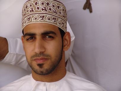 أخصائي حجر زراعي بميناء صحار الصناعي .. خريج كلية العلوم الزراعية والبحرية بجامعة السلطان قابوس ومهتم بكل مايخص الزراعه.