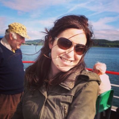 oonagh_guna's profile picture. Head down. Through the gap.