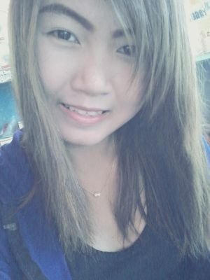 ฝ้ายค่ะ...เปนดี้..รักทอม...อายุ16..อยากรุไรถามเอง