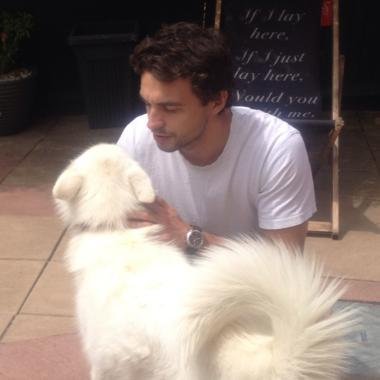 ethychaps's profile picture. Writer, actor and big fan of tennis. I also like to give motivational speeches, regardless if people are listening.