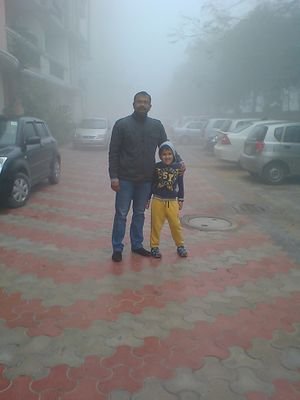 Sumit_4um's profile picture. 