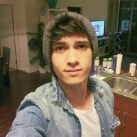 Tony (@cxomplicated) 's Twitter Profile