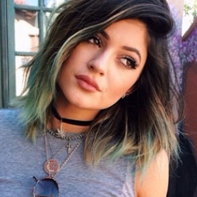 Hii i am the real kylie and if you are cute boys let have sex