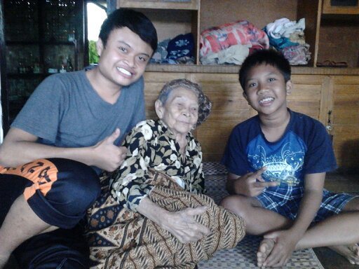 BBM : 7D2FA56D  | Facebook : Muhamad Rizki Anugrah | Twitter : @MRdubeh | 05-02-2002 | Jln.Veteran Gg Kenanga 1 NO.38 Purwakarta | School : SMPN 7 Purwakarta