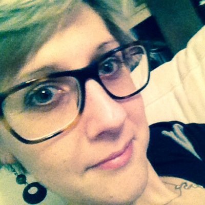 Muziek. Boeken. Reizen. Lekker eten. Genieten. Koffie. Quizkes. Trotse oprichtster en eigenaar van Accent Grave (schrijven, vertalen & sociale media).