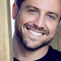 Pascual_Insti's profile picture. 32. Policía Nacional. Fistero y ligón. Puedo ser tú príncipe azul o un superviviente. Sensiblero.