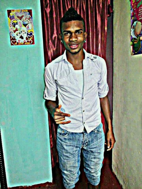 XbranchoX's profile picture. ''No Vivas Para Que Tu Presencia Se Note, Si No Para Que Tu Ausencia Se Sienta'' Bob Marley