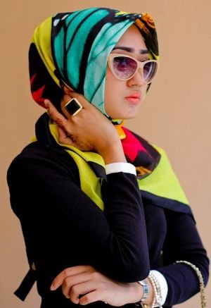 Presenter, mahasiswi, kadang main film, kadang nulis, sastrawan, kadang jg makann martabak & meneruskan nama harum RA.Kartini