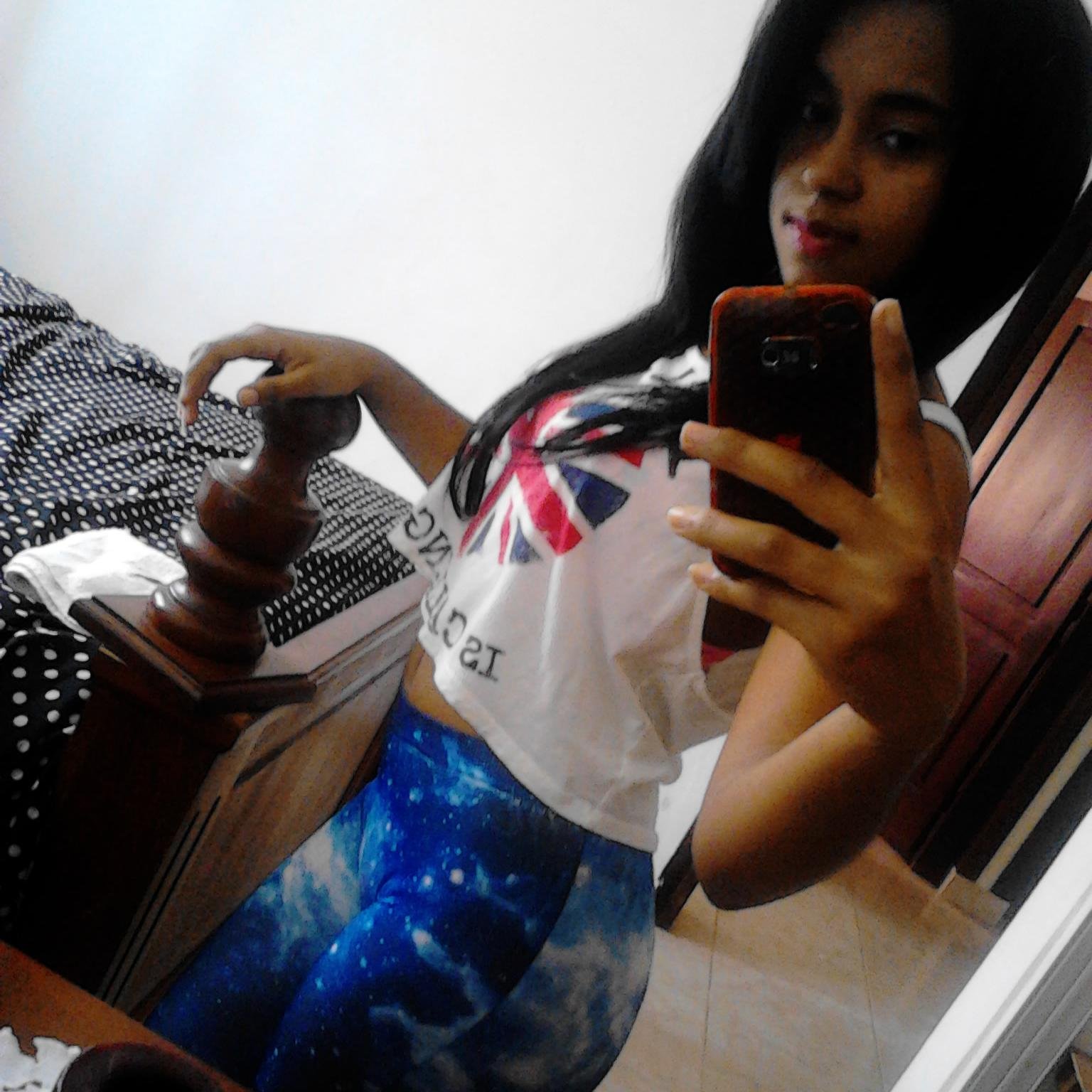 i practice  longboardinggirl,I like to listen music http://t.co/K6KOA7XQiS
