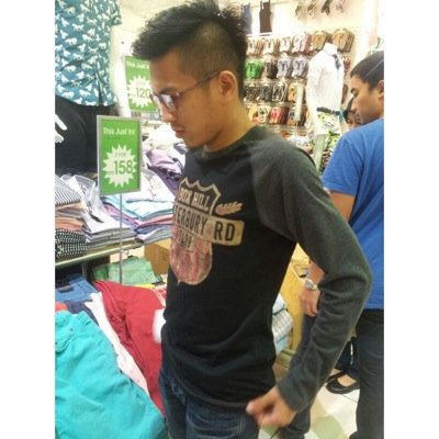 ishakdaughter's profile picture. ♡ life is too short to worry about what others say or think about you ! have fun and give them somethg to talk about ♡