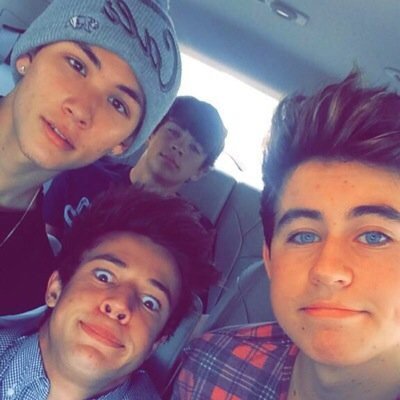 magconpinapples's profile picture. 