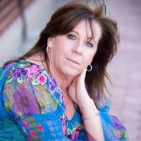 Kelli Erwin - @ErwinKelli Twitter Profile Photo