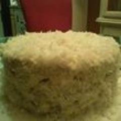 Owner of Blessed Place For Sweets.Check my page out for the best tasting cakes and pies in Florida. Old fashion cakes and pies that  grand momma use to make..