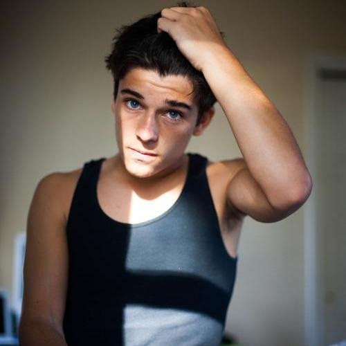 Julian Navarro. Hijo de Manuela y Joaquin. 17 años. Soy del Futuro. Cami, Flor, Saira, Jadey  = Lindas| Titi ♥| Miranda morocha linda|