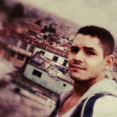 Tu fuente #1 de informaciòn sobre Ricardo Abarca, mejor conocido por su papel en Cumbia Ninja; Hache. Primer FC sobre el en Italia.26/07/2014 2FV Ricardo❤️chica
