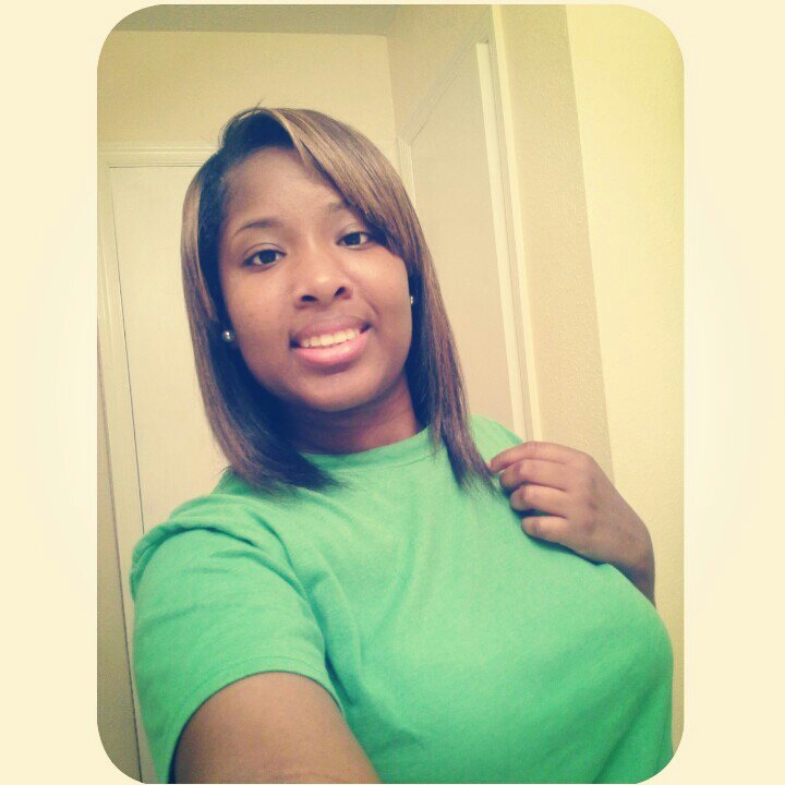 •full time mother • I'm the Fiancé ♡ forever taken | hit the bottom ; i'll follow