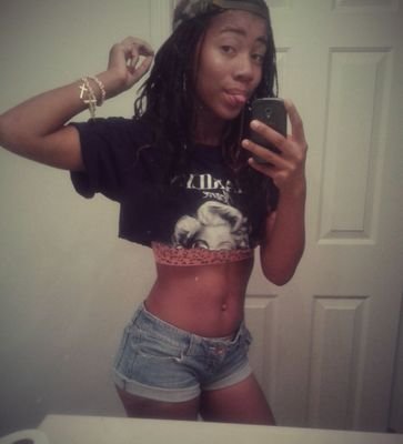 follow me on instagram
@alyssa_baabie
#single
#ndc_the_movement