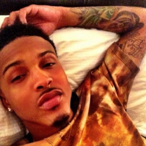 dont ask who i am because u already know im back and im here to talk with people #team augustalsina