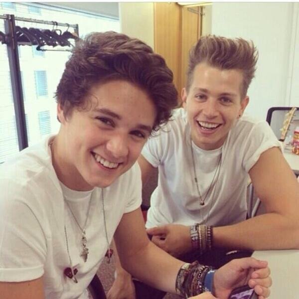 I LOVE LOVE @TrentBell90 he is my world my hero my idol my inspiration and he is 1/4 of @TheCollective12 Music Video http://t.co/CvDY9ZyXVk