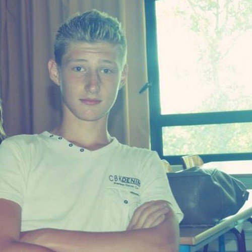 ArthurBeaufort's profile picture. Le bonheur se résume à très peu de choses.