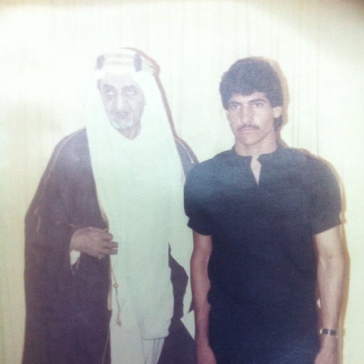 موالي للدين والوطن وال سعود~