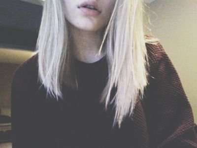 my mom says i'm pretty so fuck you