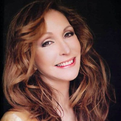 International Television Personality, Author, Healthy Lifestyle Consultant. http://t.co/51XJkDl4Lc @Humana