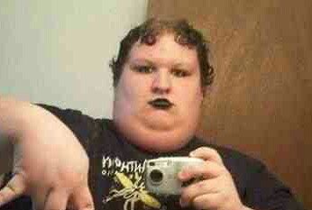 Tioadieta's profile picture. Llevo toda mi vida haciendo dieta, y saltándomelas, porque dicen que tengo sobrepeso. No se enteran que yo, lo que soy, es bajito, no gordo.
Escatológico puro