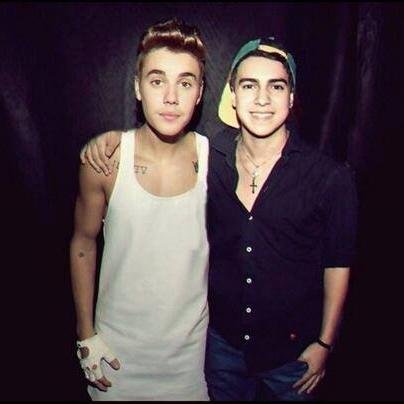 ¡SONRIE!                                     Hoy es un día excelente para estar orgullosa de ser quien eres.......♡♡♡♡ Boca te amo con mi vida!!!! (: (: (:  ღღღ