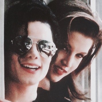 LisaPres_RP's profile picture. Mother of Two. | Daughter of Elvis & Priscilla Presley. ♛