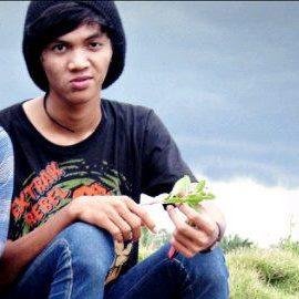 LUBANG KEMUNAFIKAN
