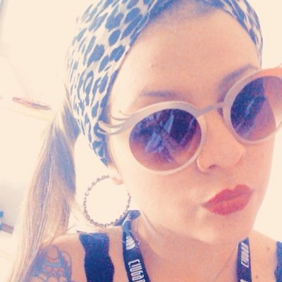 euphoriavic's profile picture. 21, Curta e grossa.