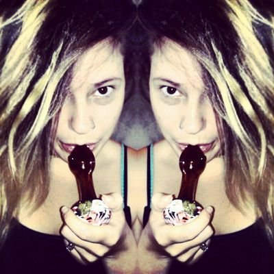 piscesbeauty420's profile picture. Heyy, I'm Abby! I will just tell you a lil bout myself. I'm 25 years old. #whootygang #bisexual #stonerchick #stonerbabe #hippiegirl