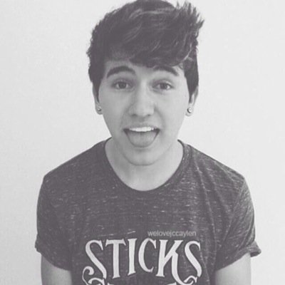 I like my men how I like my chili; hot - @pineapplefranta || Jc/6 || Ryan/7