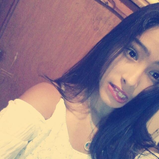 dani_antury's profile picture. 