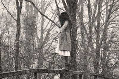 Del 99, una más aquí. Mi meta los 45, ser thinspo. Sola ante todo esto.