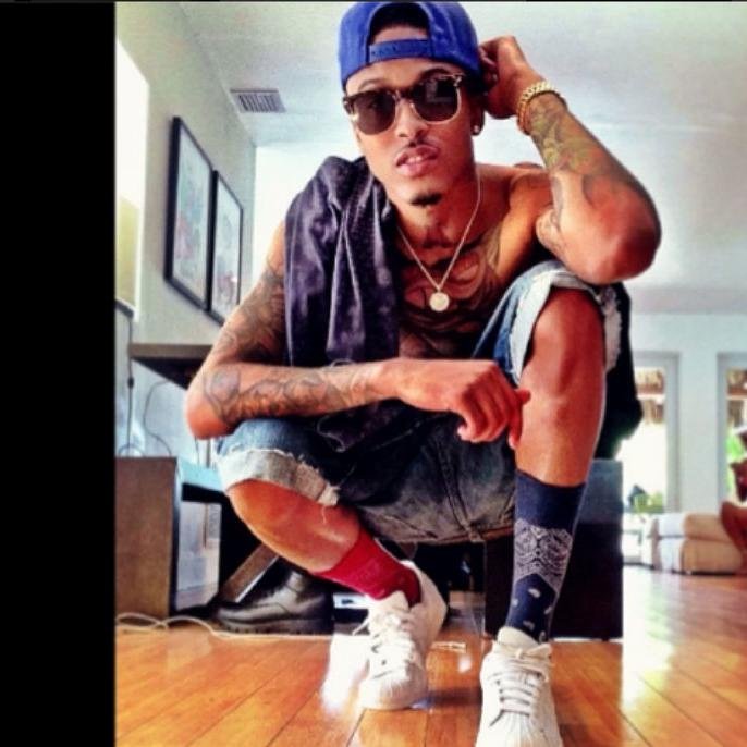 #AlsinaNation Dedicated to supporting August Alsina