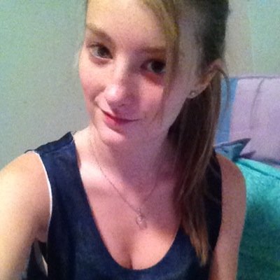 sarahbear2710's profile picture. 