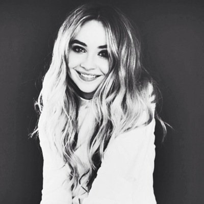 Hello there! I am Quinn's 15 year old daughter! I love to sing and dance! Dont exactly know who my dad is. Captain of New Directions.